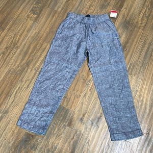 100% linen pants. Size xs. Never worn.